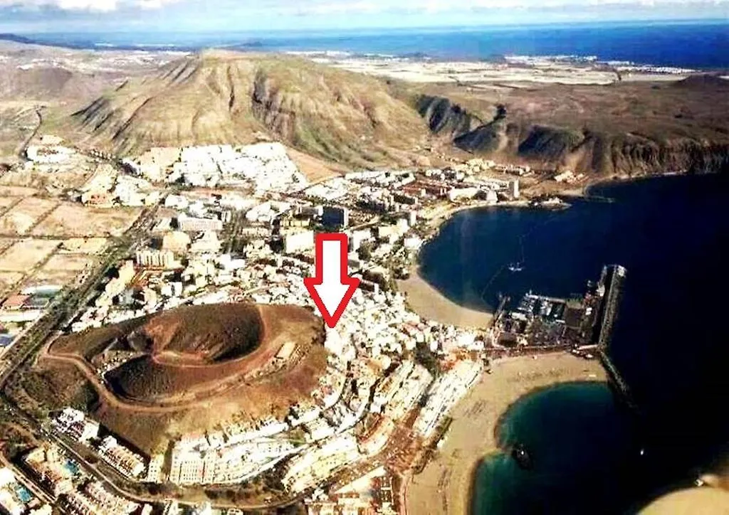 Ocean View Apartment Over Los Cristianos, Playa Las Vistas