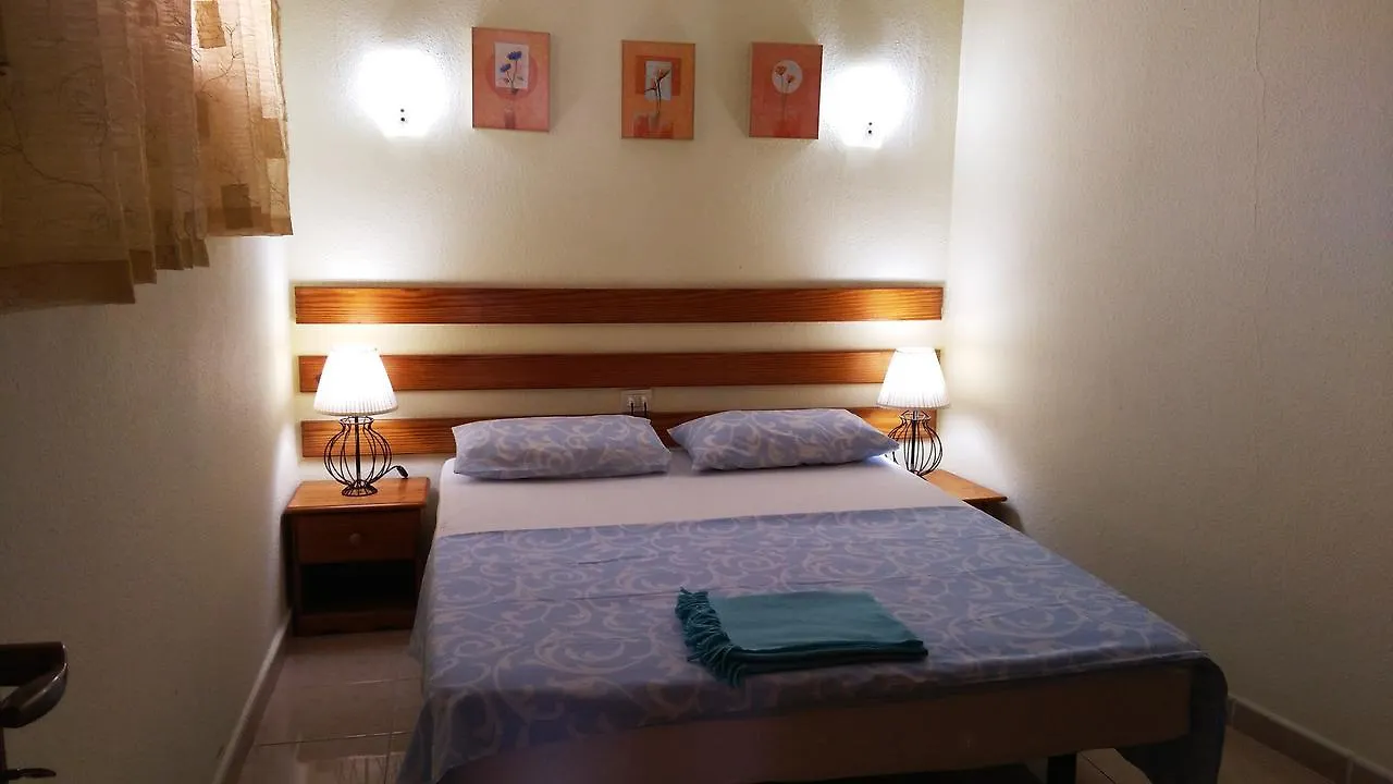 Ocean View Apartment Over Los Cristianos, Playa Las Vistas 0*, Los Cristianos (Tenerife) Spanien